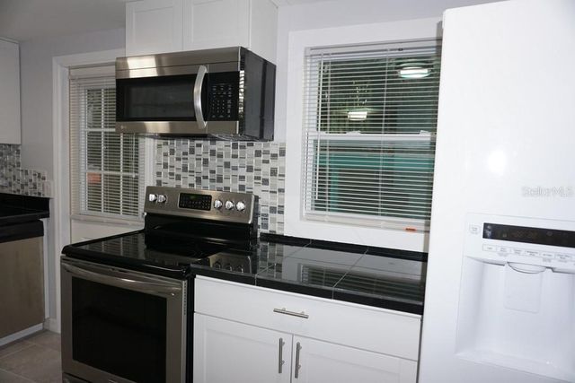 1250 46TH STREET, Sarasota, FL 34234