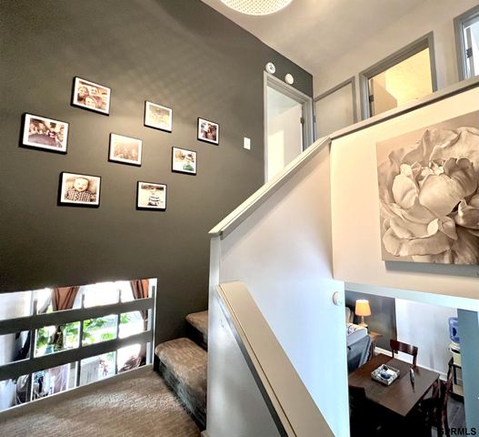 1617 N 109 Plaza, Omaha, NE 68154