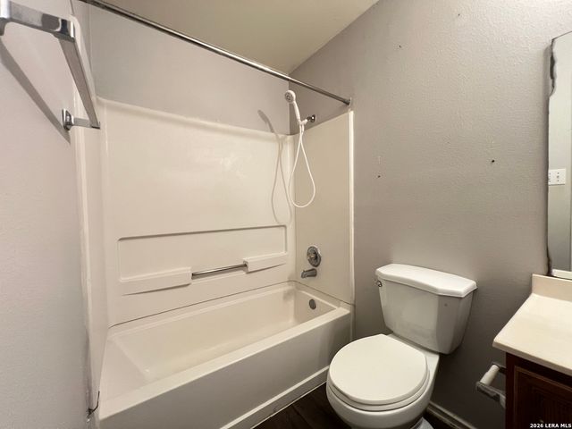 10618 N SHAENRIDGE, San Antonio, TX 78254