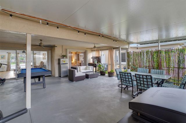 1180 NW 49th Ct, Deerfield Beach, FL 33064