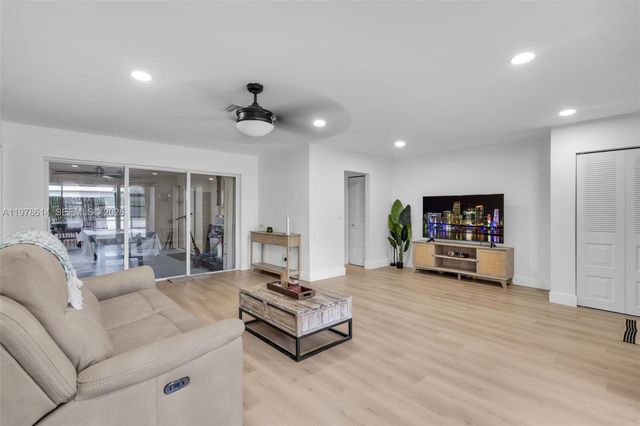 1180 NW 49th Ct, Deerfield Beach, FL 33064