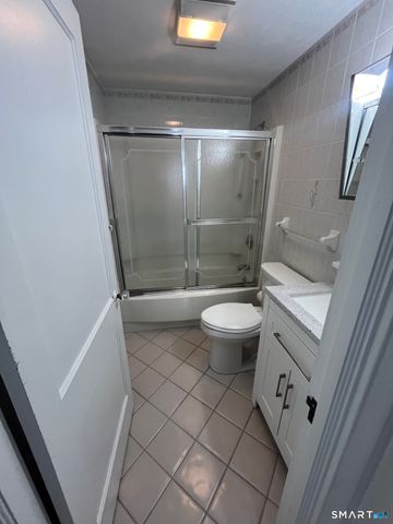 1094 Chase Parkway, Waterbury, CT 06708