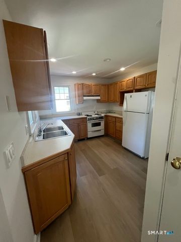 1094 Chase Parkway, Waterbury, CT 06708