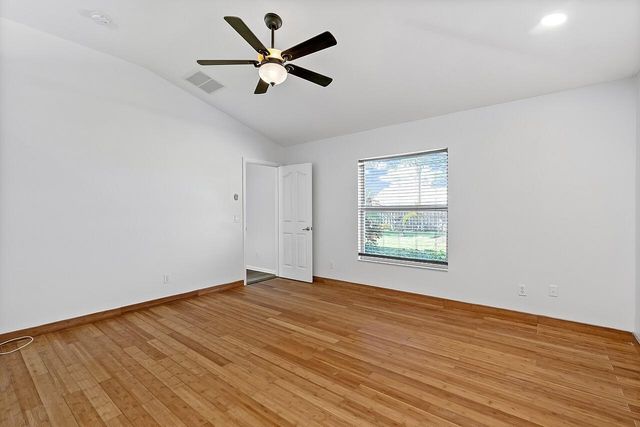 1374 SE Concha Street, Port St Lucie, FL 34983