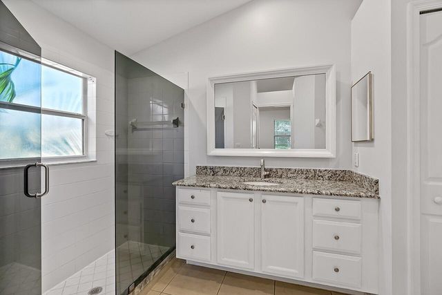 1374 SE Concha Street, Port St Lucie, FL 34983