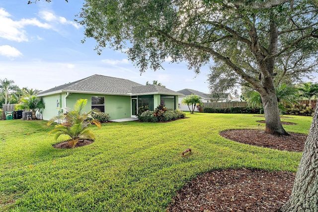 1374 SE Concha Street, Port St Lucie, FL 34983