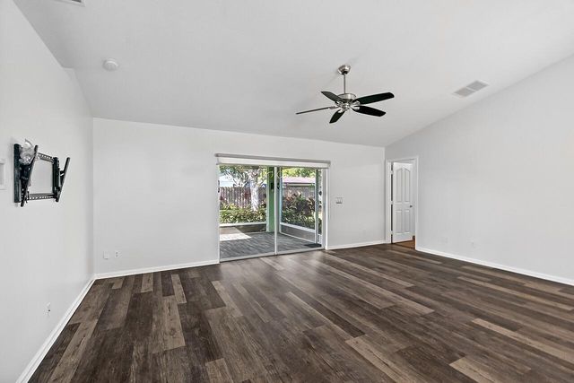 1374 SE Concha Street, Port St Lucie, FL 34983