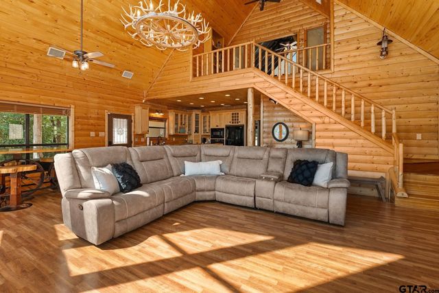 1301 & 1285 S Lake, Gladewater, TX 75647