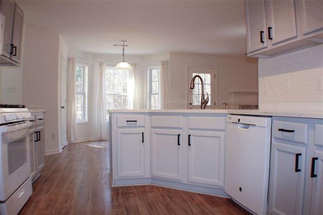 1060 Grace Drive, Lawrenceville, GA 30043