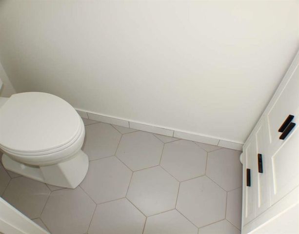 1060 Grace Drive, Lawrenceville, GA 30043