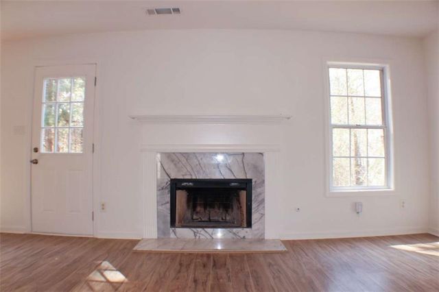 1060 Grace Drive, Lawrenceville, GA 30043