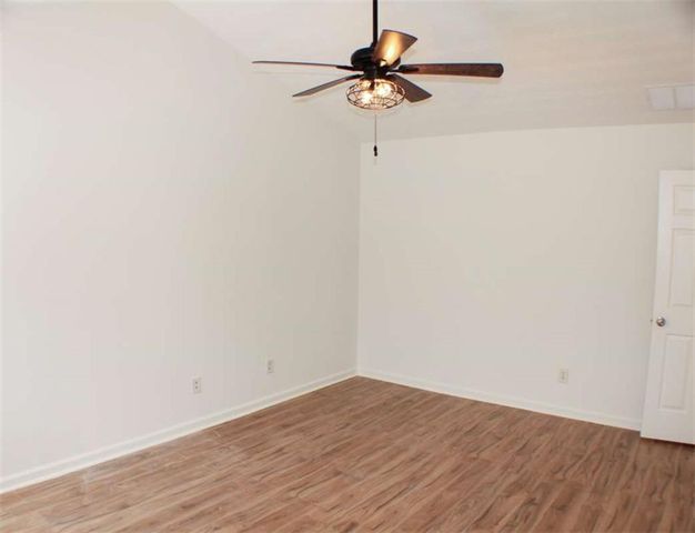 1060 Grace Drive, Lawrenceville, GA 30043