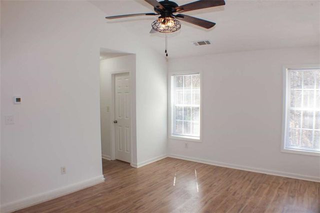 1060 Grace Drive, Lawrenceville, GA 30043