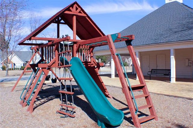 1060 Grace Drive, Lawrenceville, GA 30043