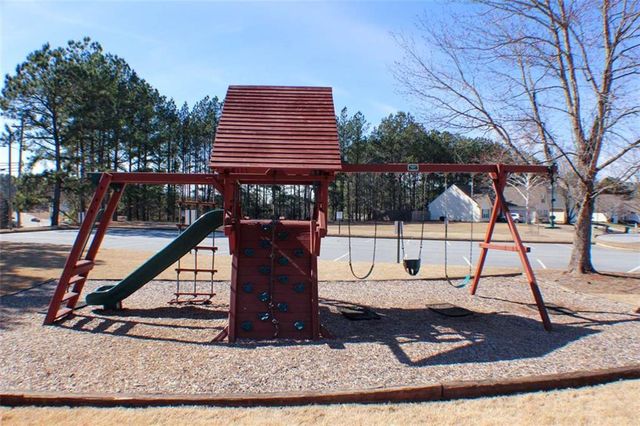 1060 Grace Drive, Lawrenceville, GA 30043