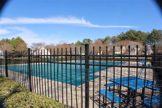 1060 Grace Drive, Lawrenceville, GA 30043