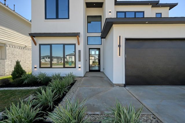 10729 S Lake Mist Lane, Willis, TX 77318