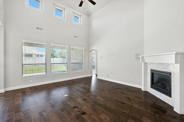 1208 13th Street, Argyle, TX 76226