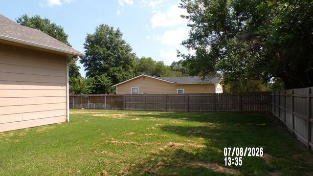 1850 S LARK CT, Wichita, KS 67209
