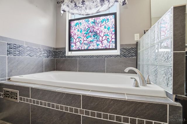 5566 Selu Drive, Liberty Twp, OH 45011