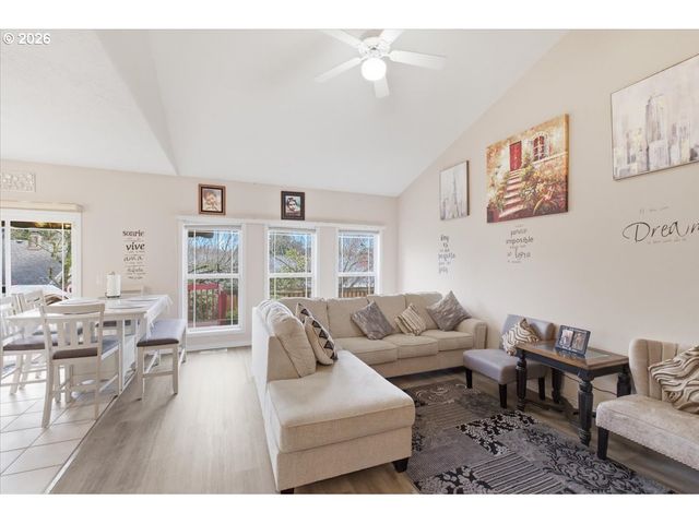 1757 LAMBERT St Nw, Salem, OR 97304