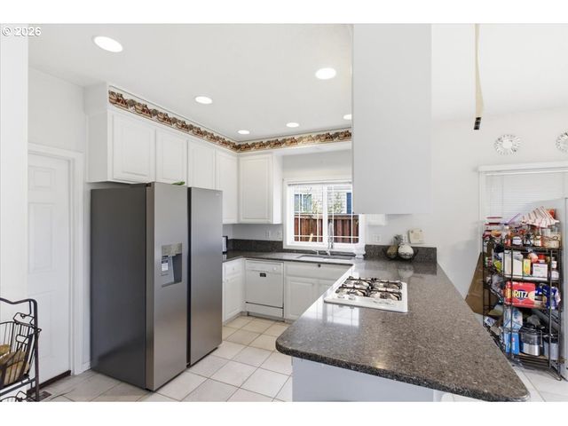 1757 LAMBERT St Nw, Salem, OR 97304