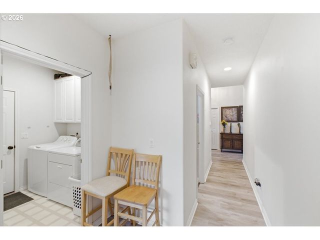 1757 LAMBERT St Nw, Salem, OR 97304