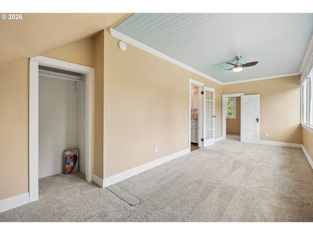 620 12TH St, Oregon City, OR 97045