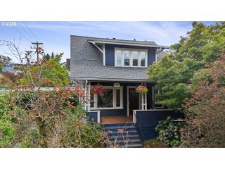 620 12TH St, Oregon City, OR 97045