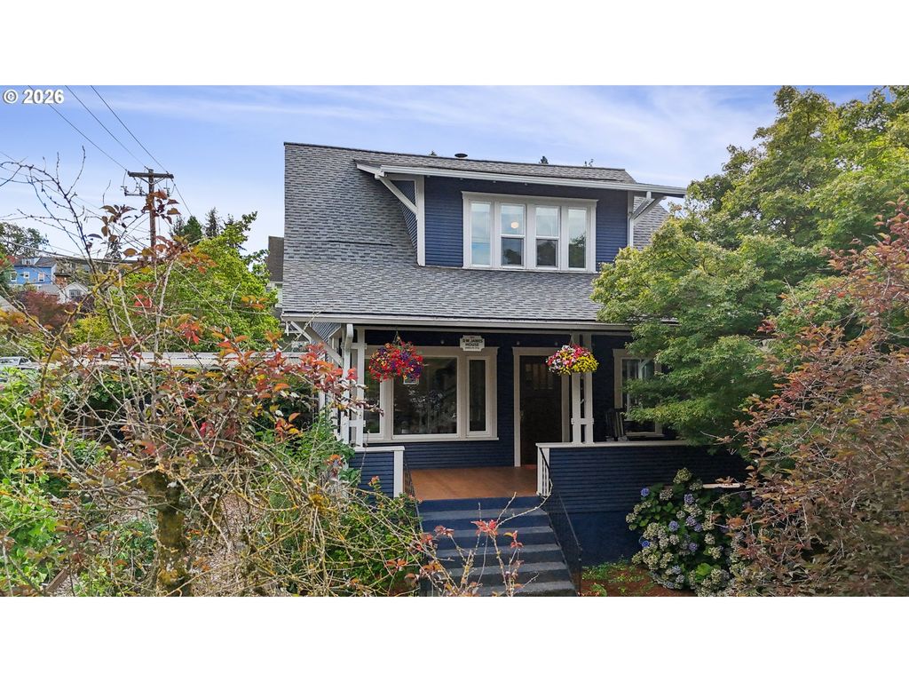 620 12TH St, Oregon City, OR 97045
