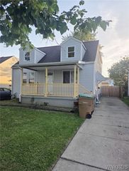 80 Midland Drive, Cheektowaga, NY 14225