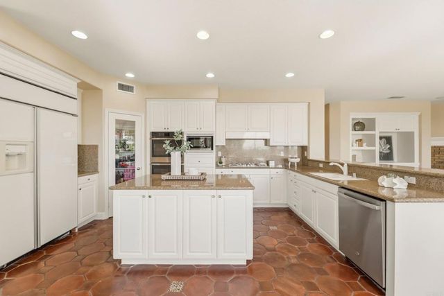 6223 Paseo Colina, Carlsbad, CA 92009