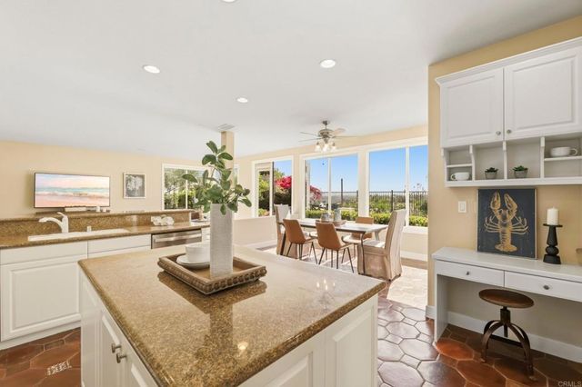 6223 Paseo Colina, Carlsbad, CA 92009