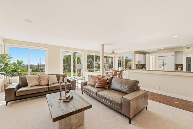 6223 Paseo Colina, Carlsbad, CA 92009
