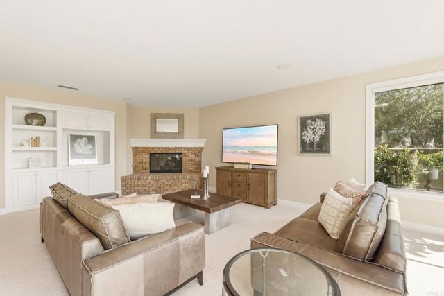 6223 Paseo Colina, Carlsbad, CA 92009