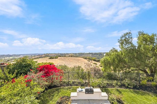 6223 Paseo Colina, Carlsbad, CA 92009
