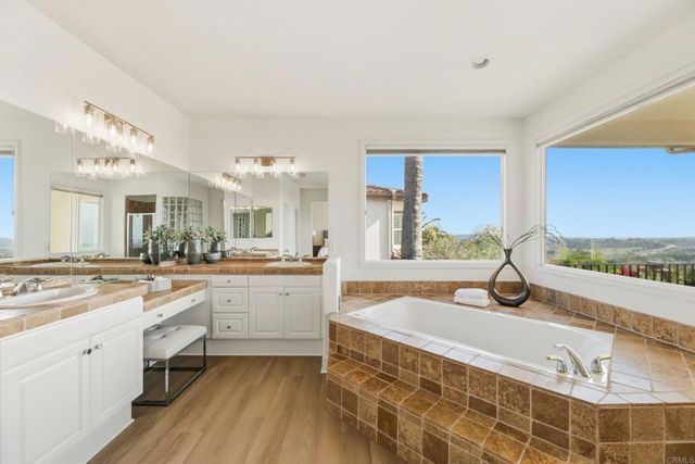 6223 Paseo Colina, Carlsbad, CA 92009