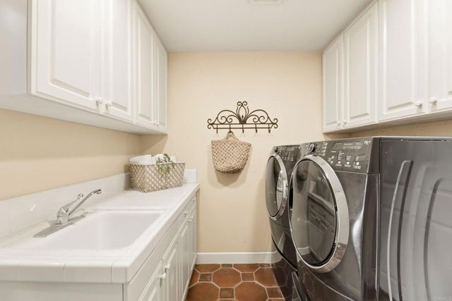 6223 Paseo Colina, Carlsbad, CA 92009