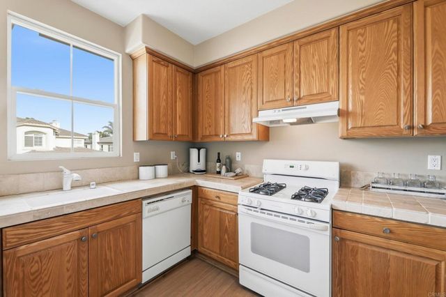 6223 Paseo Colina, Carlsbad, CA 92009