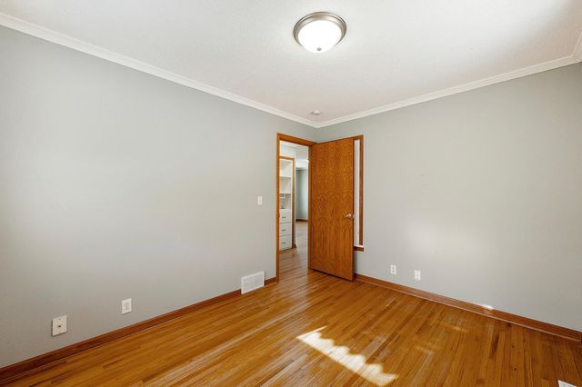 8405 Wentworth Avenue S, Bloomington, MN 55420