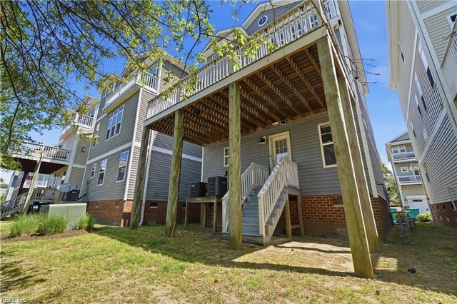 9518 3rd Bay St Unit 117, Norfolk, VA 23518