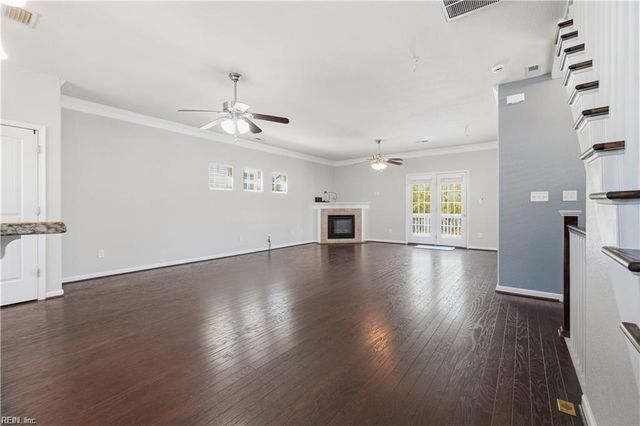 9518 3rd Bay St Unit 117, Norfolk, VA 23518