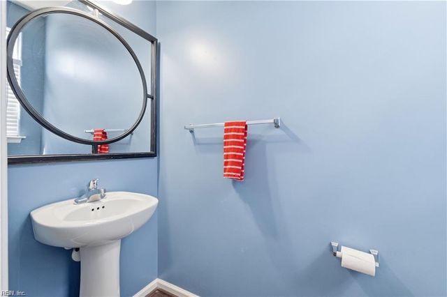 9518 3rd Bay St Unit 117, Norfolk, VA 23518