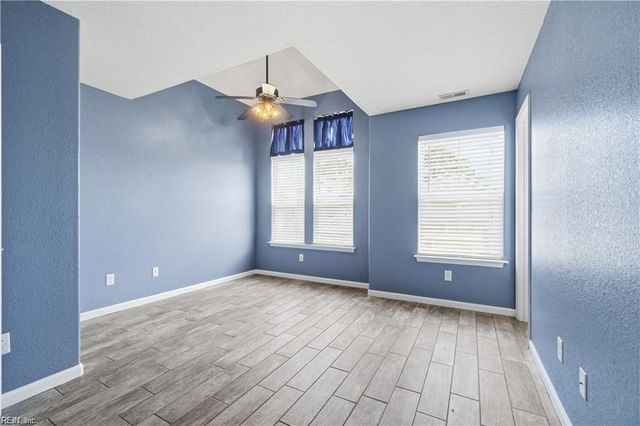9518 3rd Bay St Unit 117, Norfolk, VA 23518