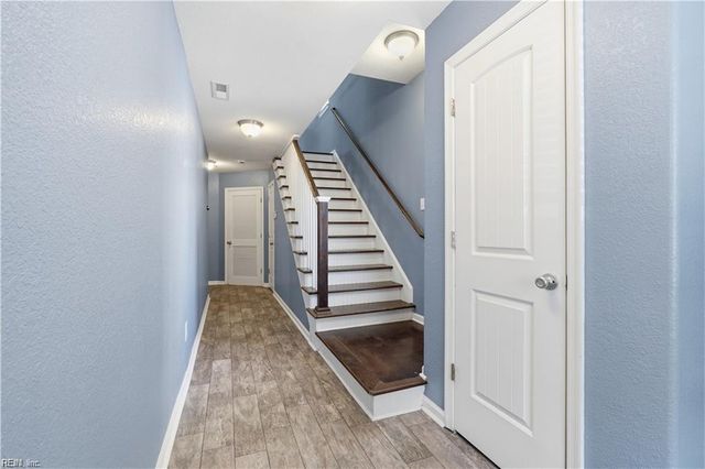 9518 3rd Bay St Unit 117, Norfolk, VA 23518
