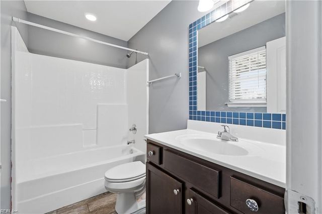 9518 3rd Bay St Unit 117, Norfolk, VA 23518