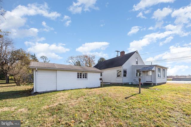 735 W MAIN ST, Annville, PA 17003