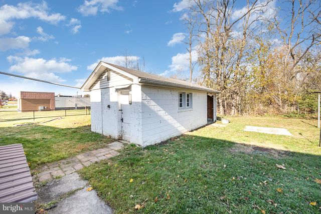 735 W MAIN ST, Annville, PA 17003