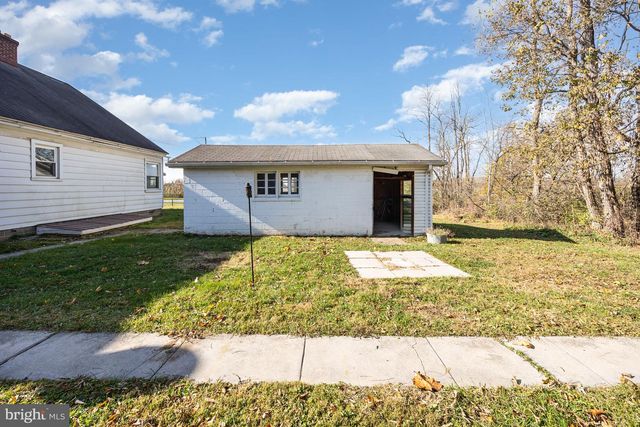 735 W MAIN ST, Annville, PA 17003