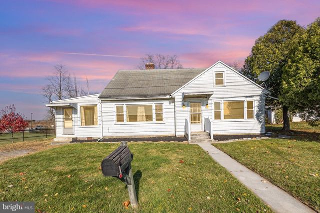 735 W MAIN ST, Annville, PA 17003